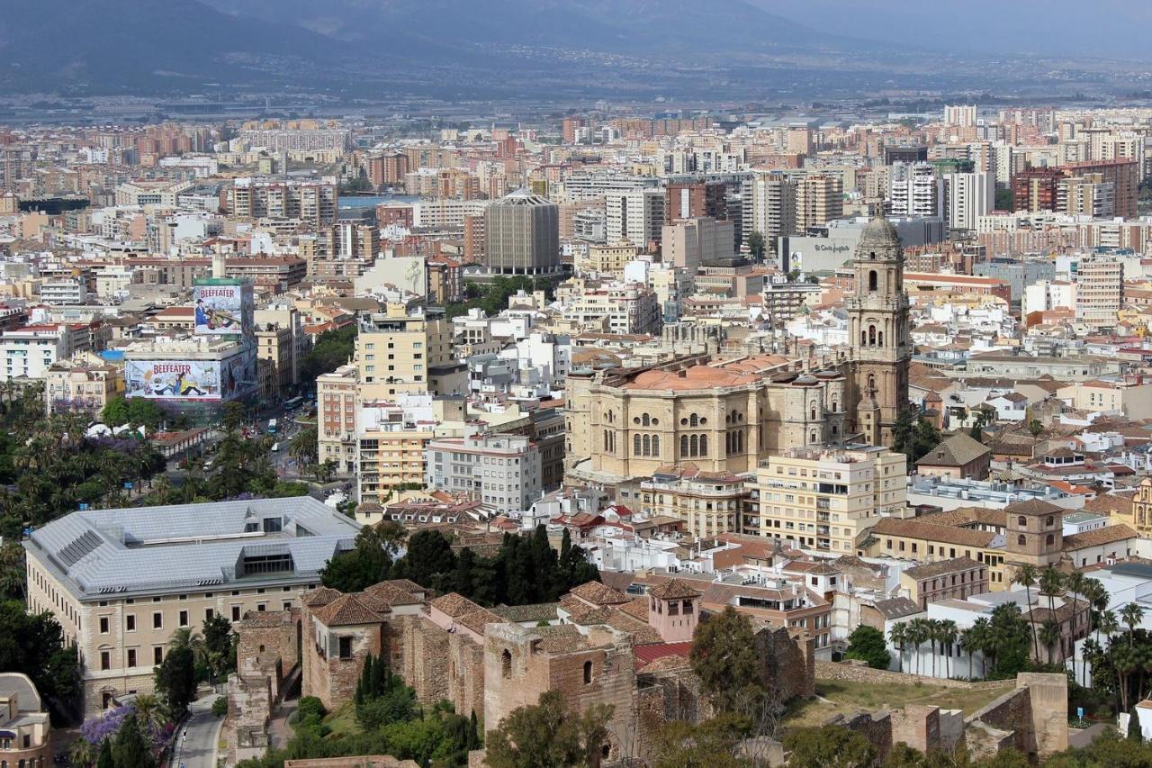 Апартаменты Del Parque Flats Letran Малага Экстерьер фото